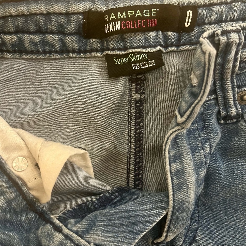 Rampage Denim Collection Braided West High Rise Jean Shorts Size 0 - Picture 4 of 7